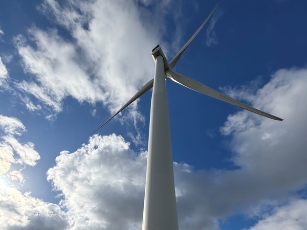 Der skal rejses vindmøller for at nå klimaplanens mål